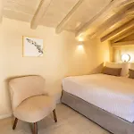 Apartamento Korona Boutique Oítilon